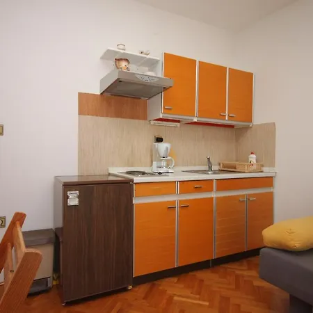 Apartment Apartments With A Parking Space Rovinj - 2298