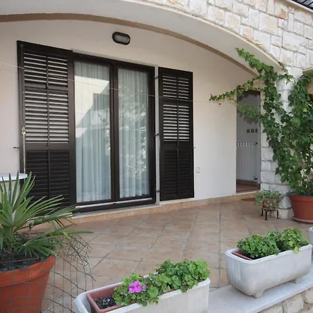Apartments With A Parking Space Rovinj - 2298 * Rovinj