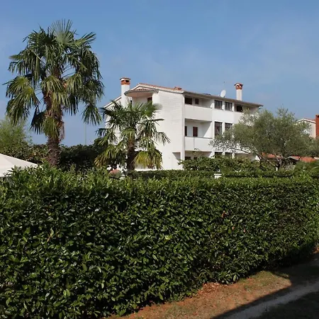 Appartement With A Parking Space - 2298