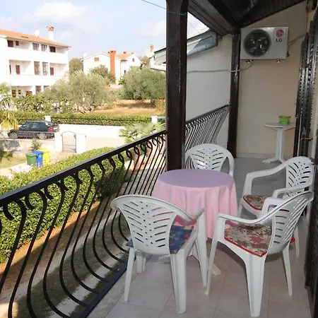 Appartement With A Parking Space - 2298 *